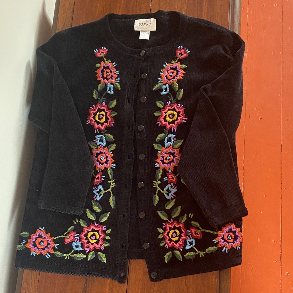 Vintage Jenny Black Cardigan with Floral Embroidery